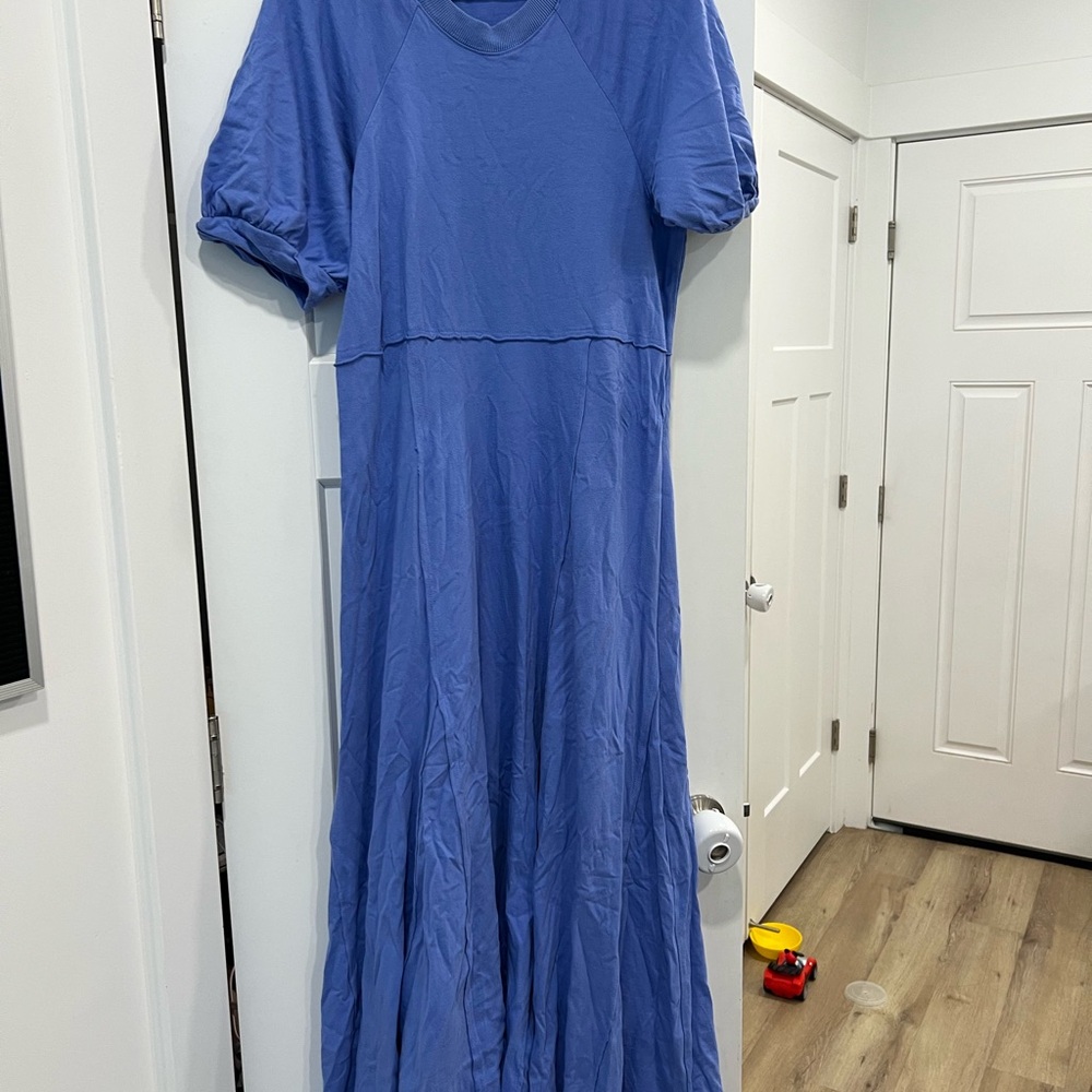 Elegant Blue Maxi Dress